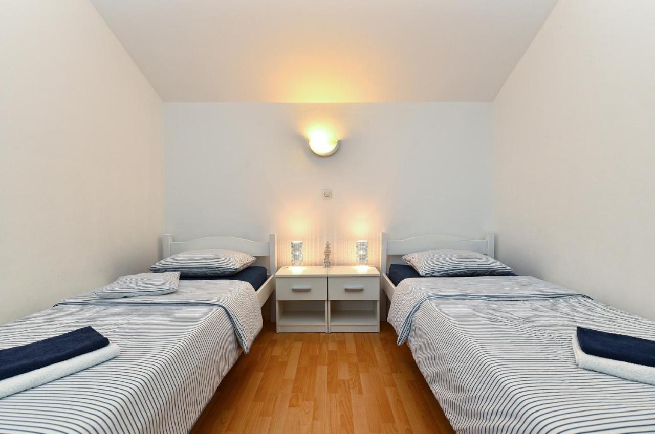Apartment Mladen 1860 Medolino Esterno foto