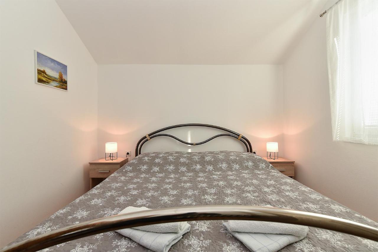 Apartment Mladen 1860 Medolino Esterno foto